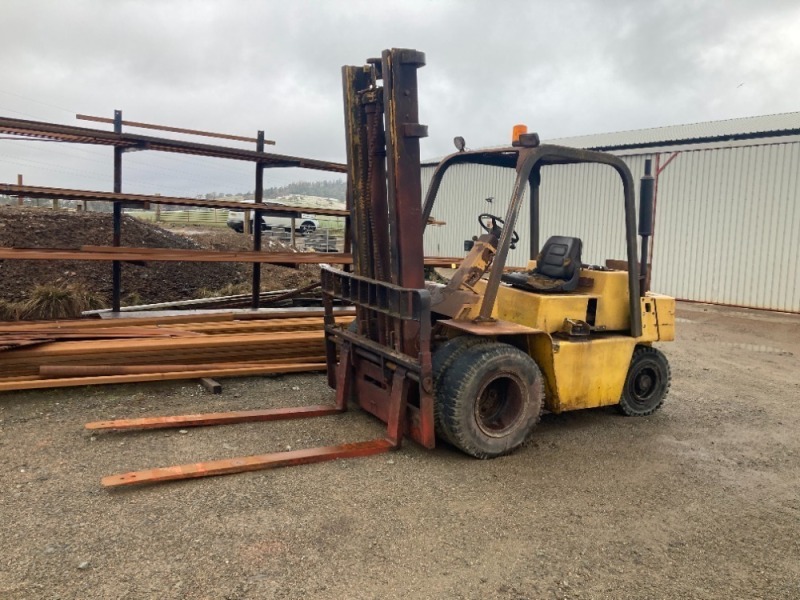 TSA - On The Instructions of the Interim Liquidator of LSM Services (Deeside) Limited, SALE BY TIMED ONLINE AUCTION of Forklift, Vehicle, Trailer, Metal Working & Welding Equipment, Hand Tools. Power Tools, Workshop Equipment, Workshop Consumables, Etc
