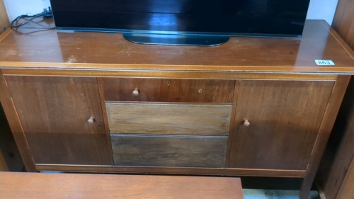 SIDEBOARD