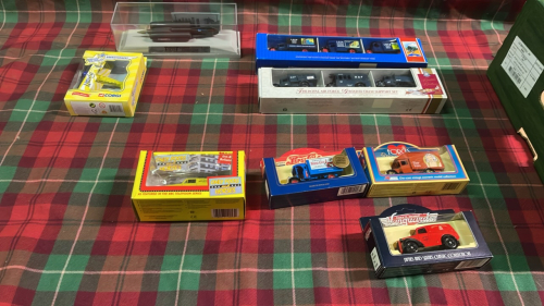 BOX MODEL CARS ETC