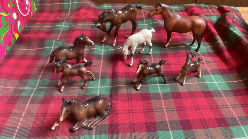 BOX 8 BESWICK HORSES & FOALS