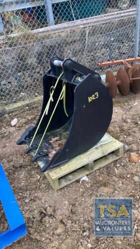 DIGGER BUCKET