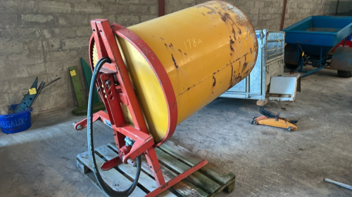 TEAGLE CEMENT MIXER