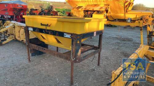 SNOWEX GRITTER