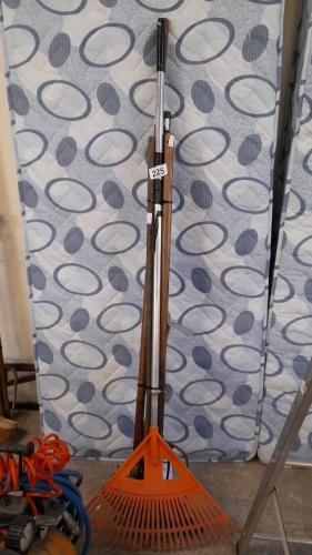 BUNCH GARDENING TOOLS