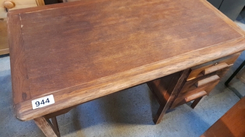 OAK DESK