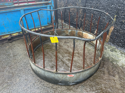 SHEEP RING FEEDER