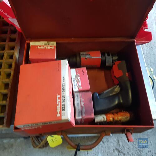 Hilti DX400 Fixing Gun