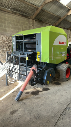 CLAAS 354 ROLLANT (33927 BALES)