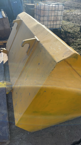 YELLOW GRAIN BUCKET