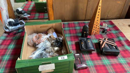 BOX ASSORTED LIGHTS & TOILETRIES