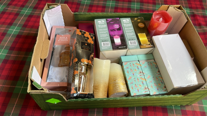 BOX CANDLES DIFFUSERS ETC