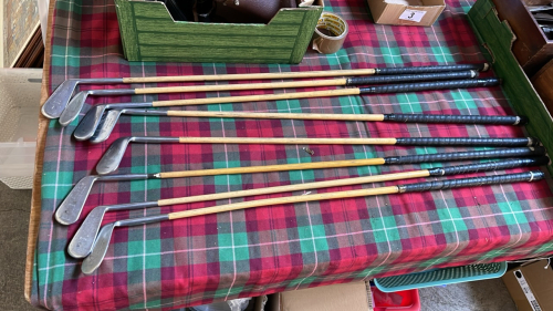 BOX 8 VINTAGE GOLF CLUBS