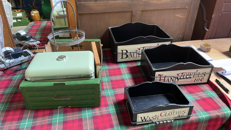 BOXES & METAL STAND ETC