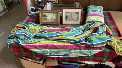BOX-HAMMOCK & PICTURES
