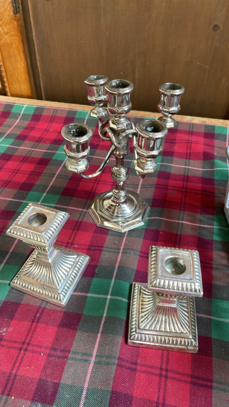 BOX -3 EP CANDLESTICKS