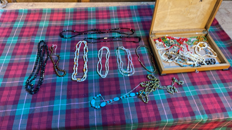BOX OLD PEARL /CRYSTAL NECKLACES ETC