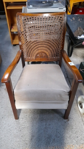 ARM CHAIR