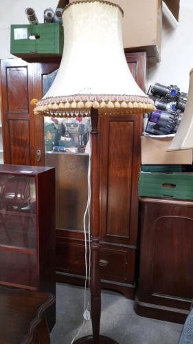 STANDARD LAMP