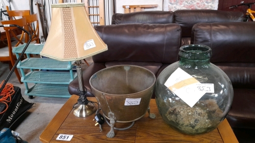 RUG XMAS TREE LAMP CARBOY & BRASS STAND