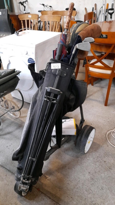GOLF BAG CLUBS & TROLLEY