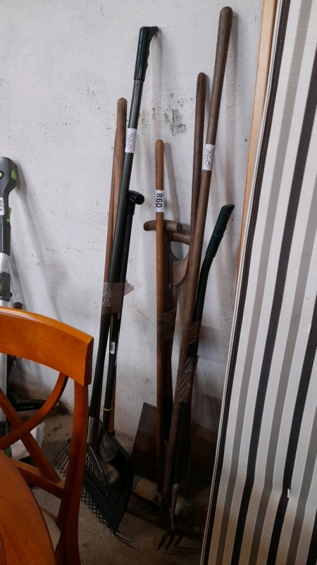 3 BUNDLES GARDEN TOOLS