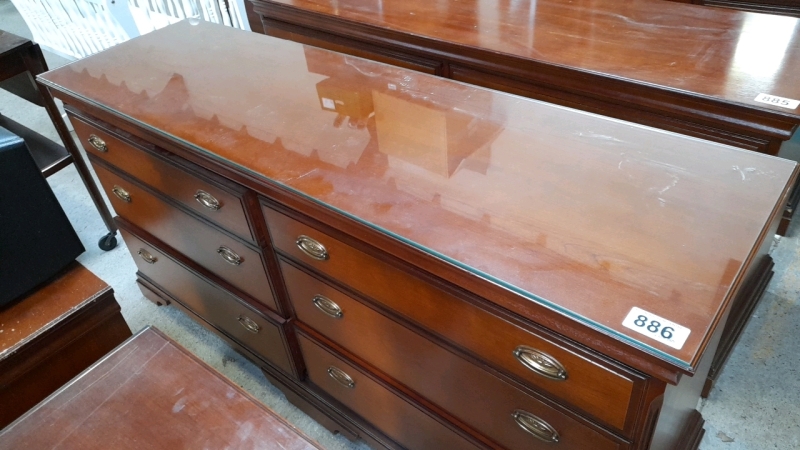 CHEST DRAWERS