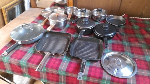 2 BOXES ASSORTED PANS
