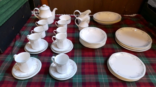 2 BOXES ROYAL DOULTON CAPRICE ASSORTED