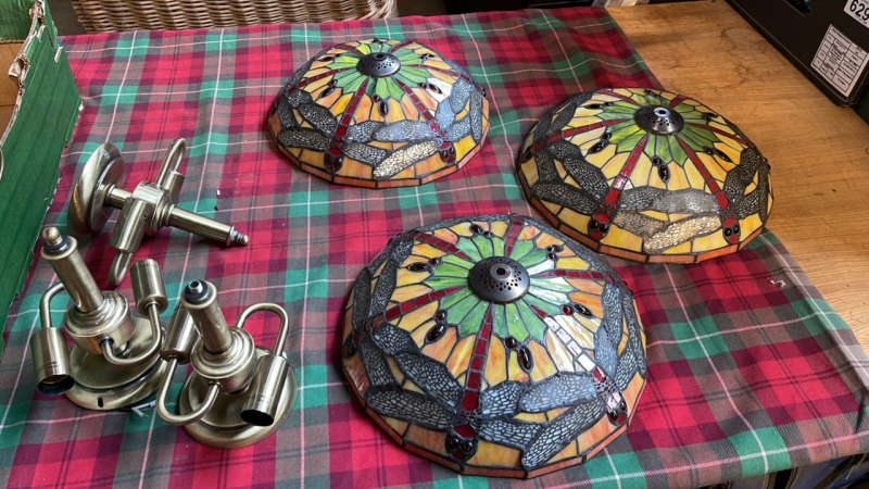 3 TIFFANY CEILING LIGHTS