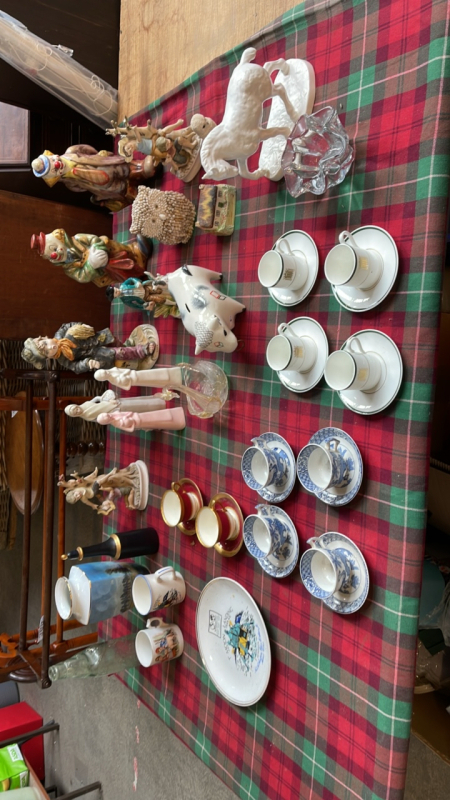 2 BOX WEDGEWOOD, GOBELS ETC