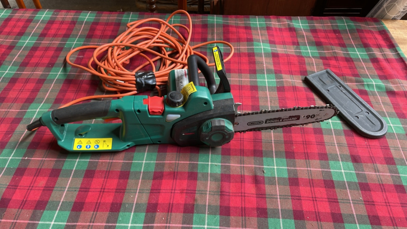 FERREX ELECTRIC CHAIN SAW