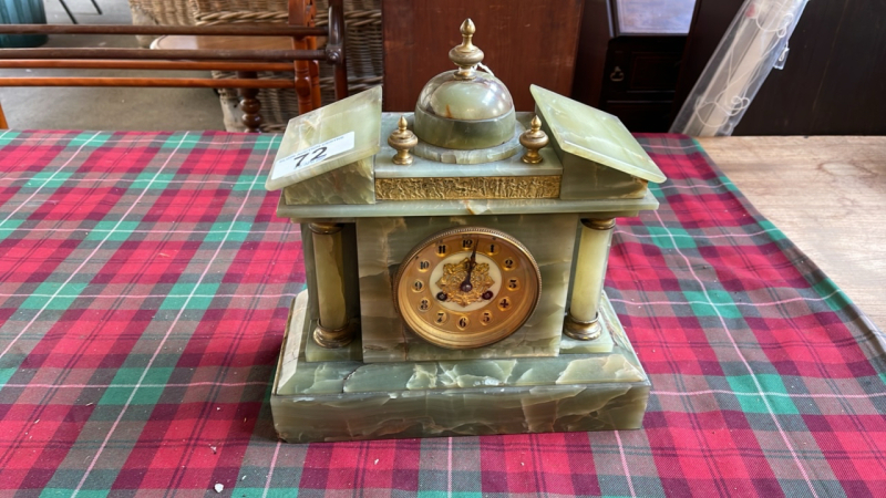 MANTLE CLOCK