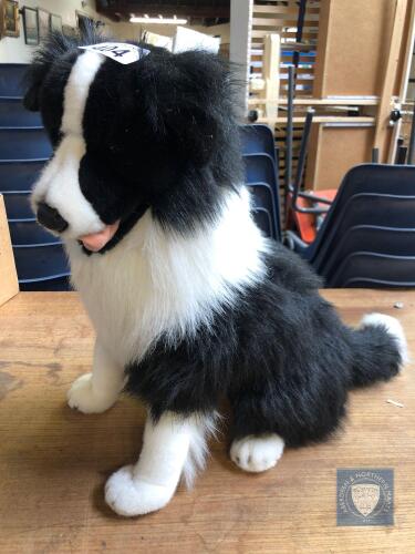 STUFFED COLLIE DOG