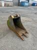 Miller 22" Toothed Bucket 65mm Pins. 420mm centres