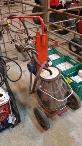 Tecnosac Milking Machine Set away in working condition