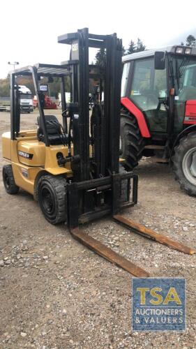 CAT DP30K, Year - 2002, 5.5m Lift Height, Side Shift, Solid tyres, Plus VAT