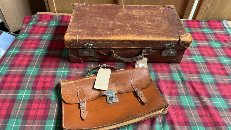 SUITCASE & BRIEFCASE