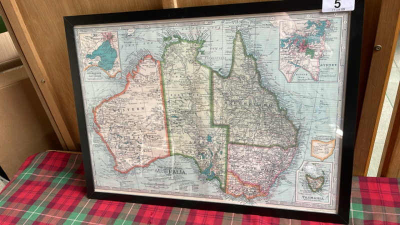 FRAMED MAP AUSTRALIA