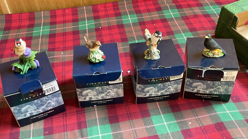 BOX 4 SMALL B F A BIRDS