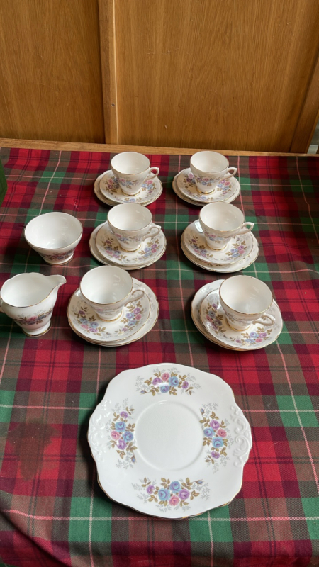 BOX-21 PCE ROYAL SUTHERLAND TEA CHINA