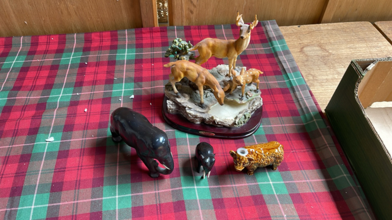 BOX ANIMAL ORNAMENTS