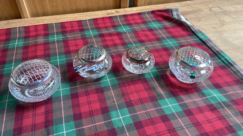 BOX 4 POSY BOWLS
