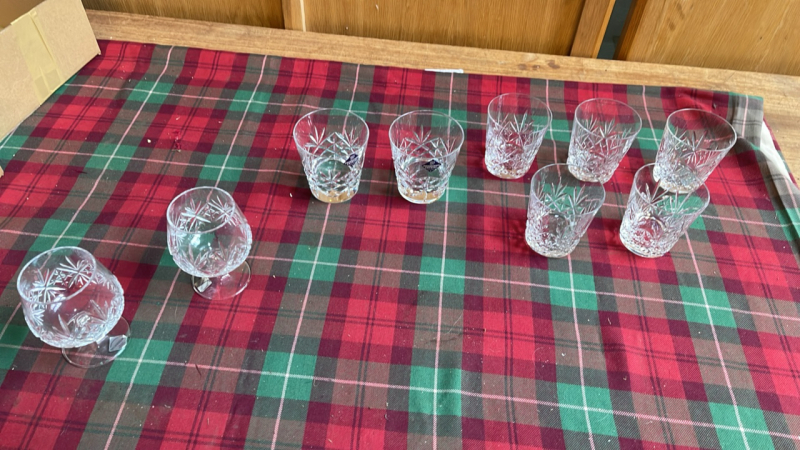 5 + 2 WHISKY GLASSES & 2 BRANDY GLASSES