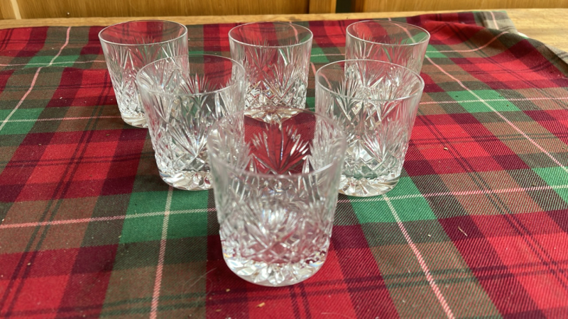 6 CRYSTAL WHISKY GLASSES
