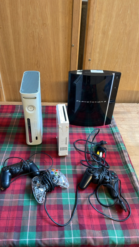 BOX CONSOLES SPARES OR REPAIRS