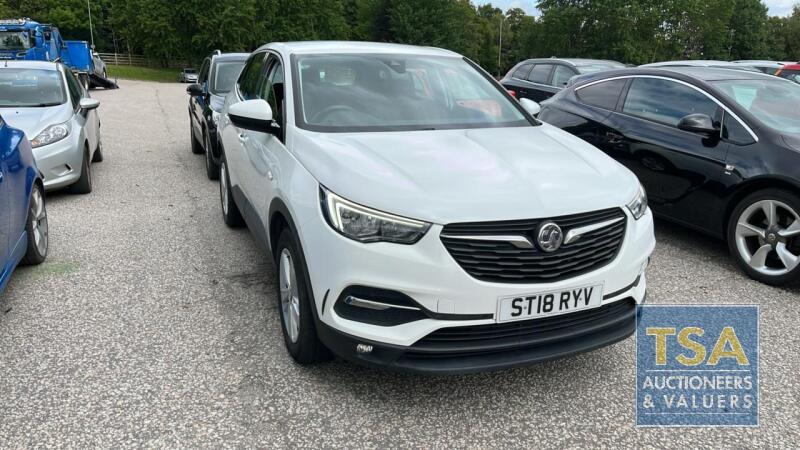 Vauxhall Grandland X Se Turbo S/s - 1199cc 5 Door