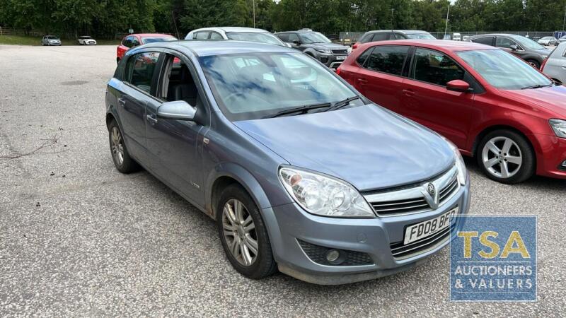 Vauxhall Astra Des-n Cdti 120 8v A - 1910cc 5 Door