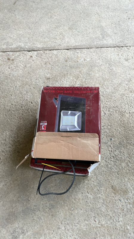 100W FLOOD LIGHTS