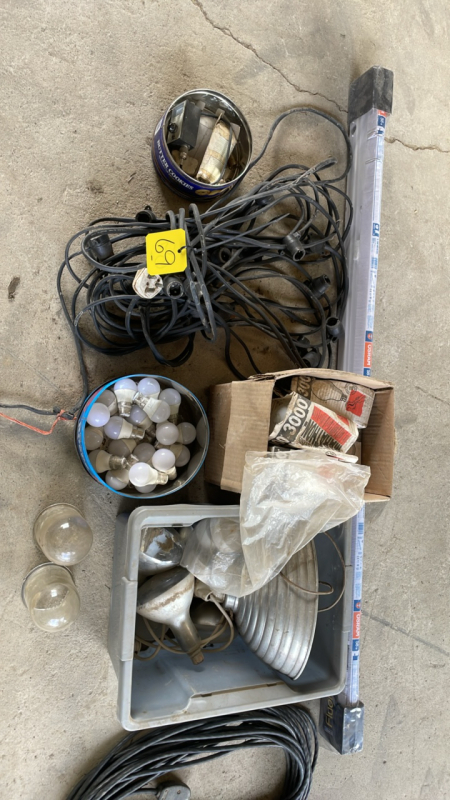 LIGHTS, BULBS ETC, PIG HEATER ETC