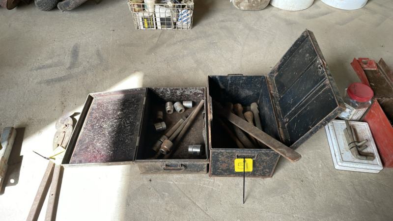 LARGE SOCKETS ETC